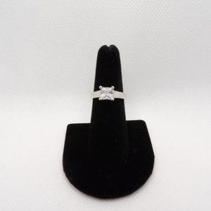 New Women's Princess Cut CZ Diamond Ring Sz 7